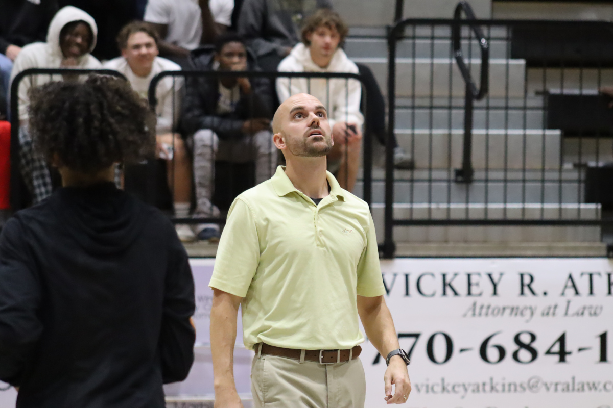 Rockmart’s Coach Vic Calhoun announces he’s stepping down from head of boy’s basketball program